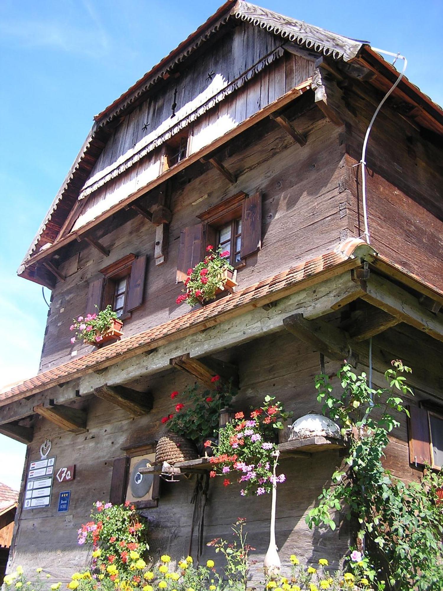 Tradicije Cigoc Hotel Exterior foto